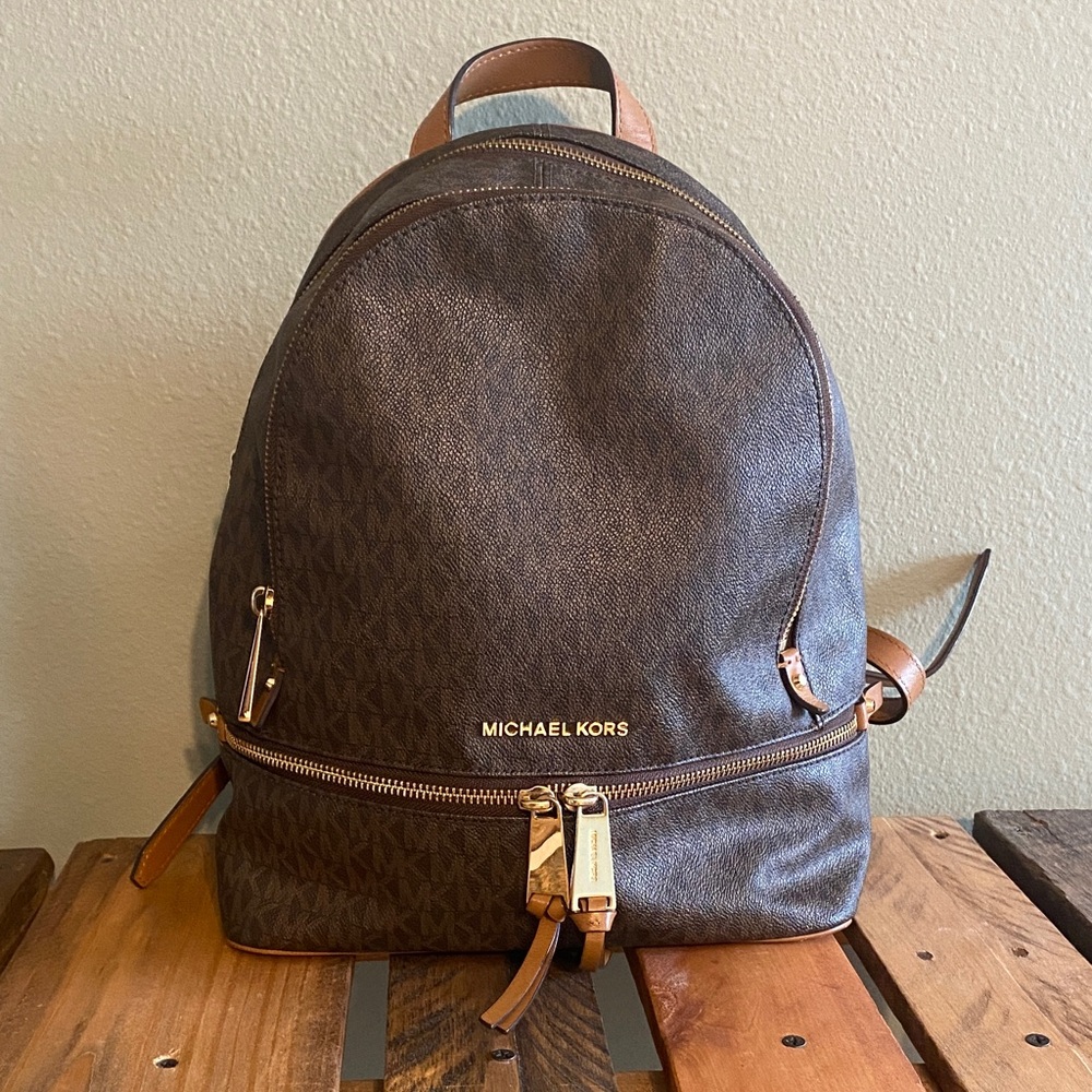 Michael Kors Medium Rhea Backpack
